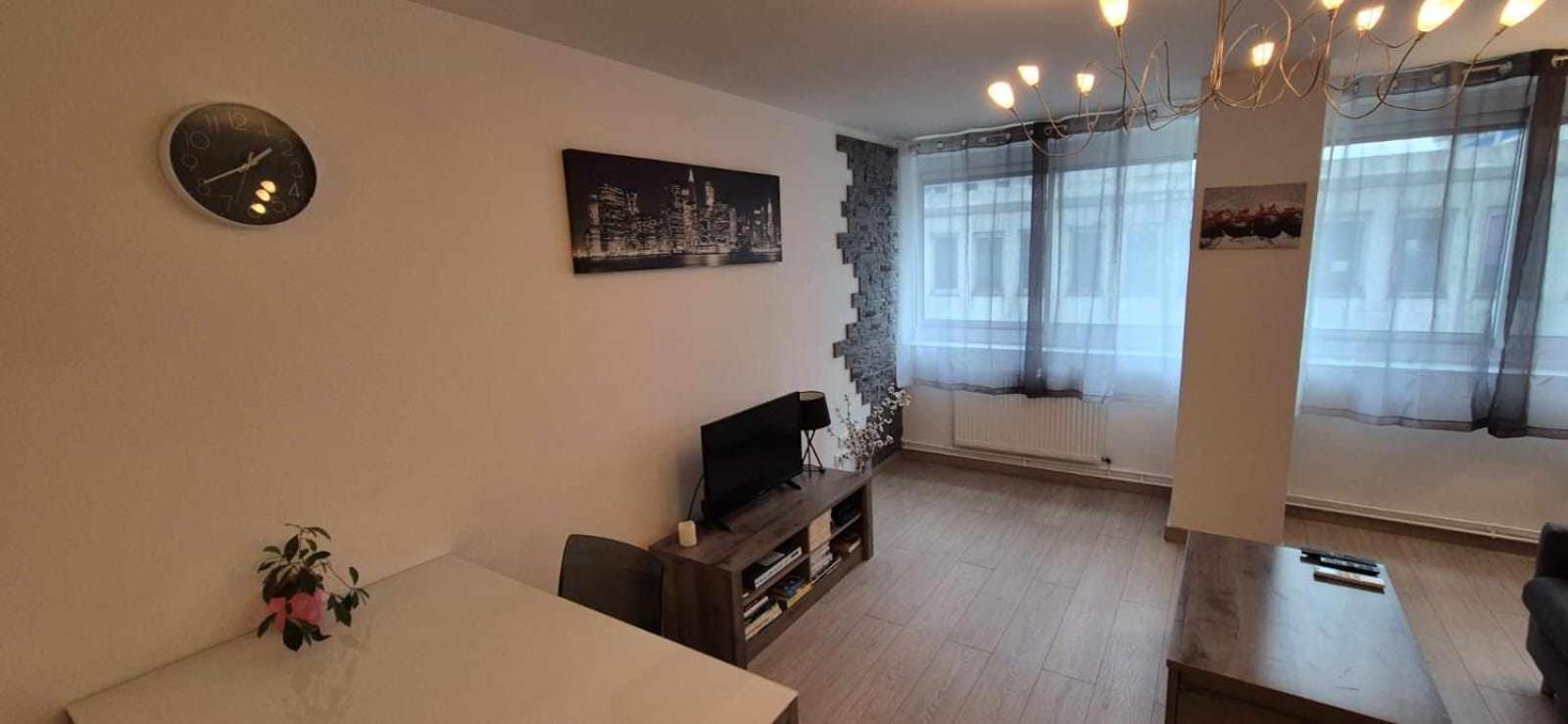 Nouveau !! Appartement Confortable Totalement Renove Avec Parking Gratuit - Hypercentre De Nancy Exterior photo